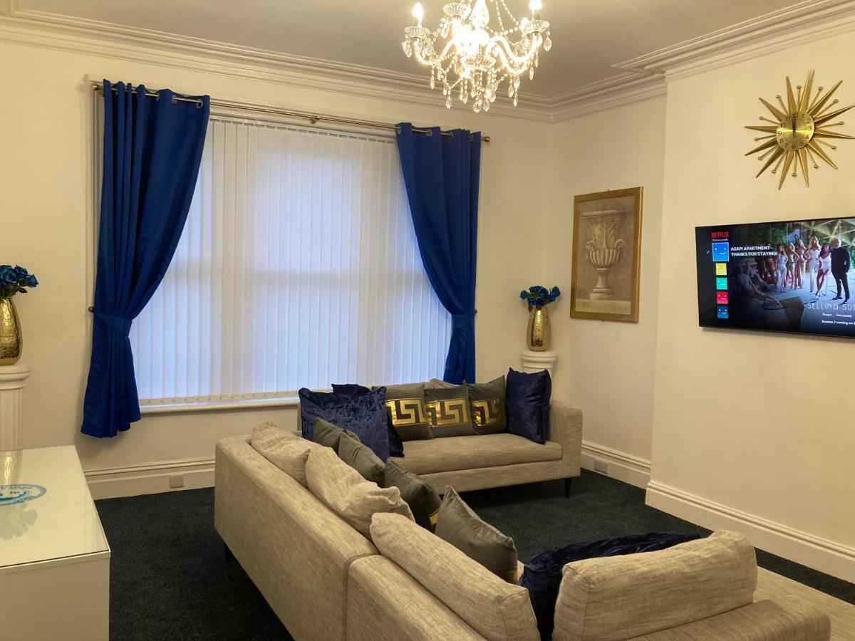 Agapi Apartment - Sea View Sleeps Ten بلاكبول المظهر الخارجي الصورة