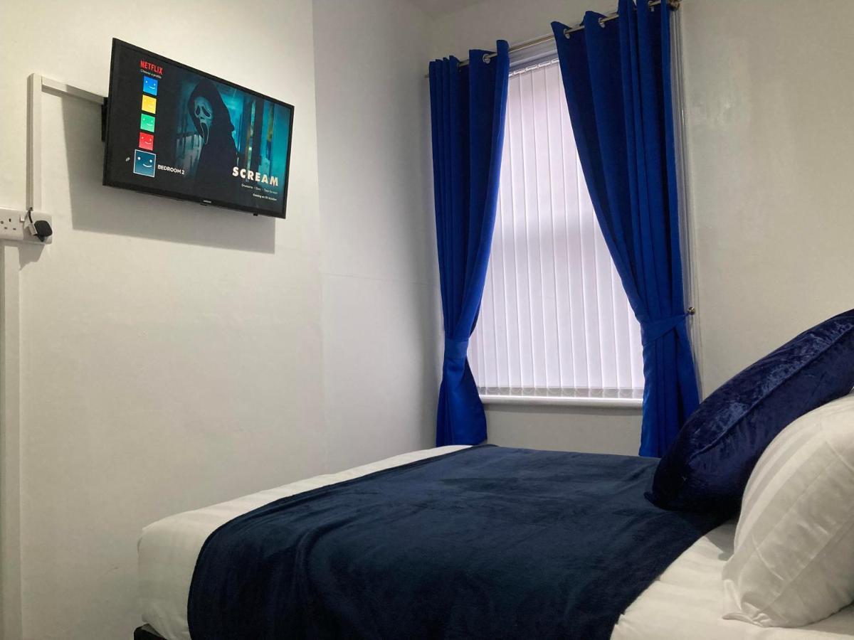 Agapi Apartment - Sea View Sleeps Ten بلاكبول المظهر الخارجي الصورة